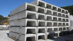 Лотки ЖБИ в частном строительстве: защита фундамента и участка от подтопления